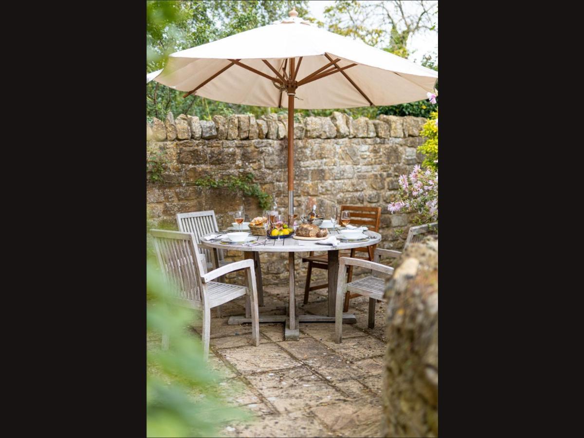 Wisteria Cottage , Pretty Cotswold Cottage Close To Chipping Campden Weston Subedge Esterno foto